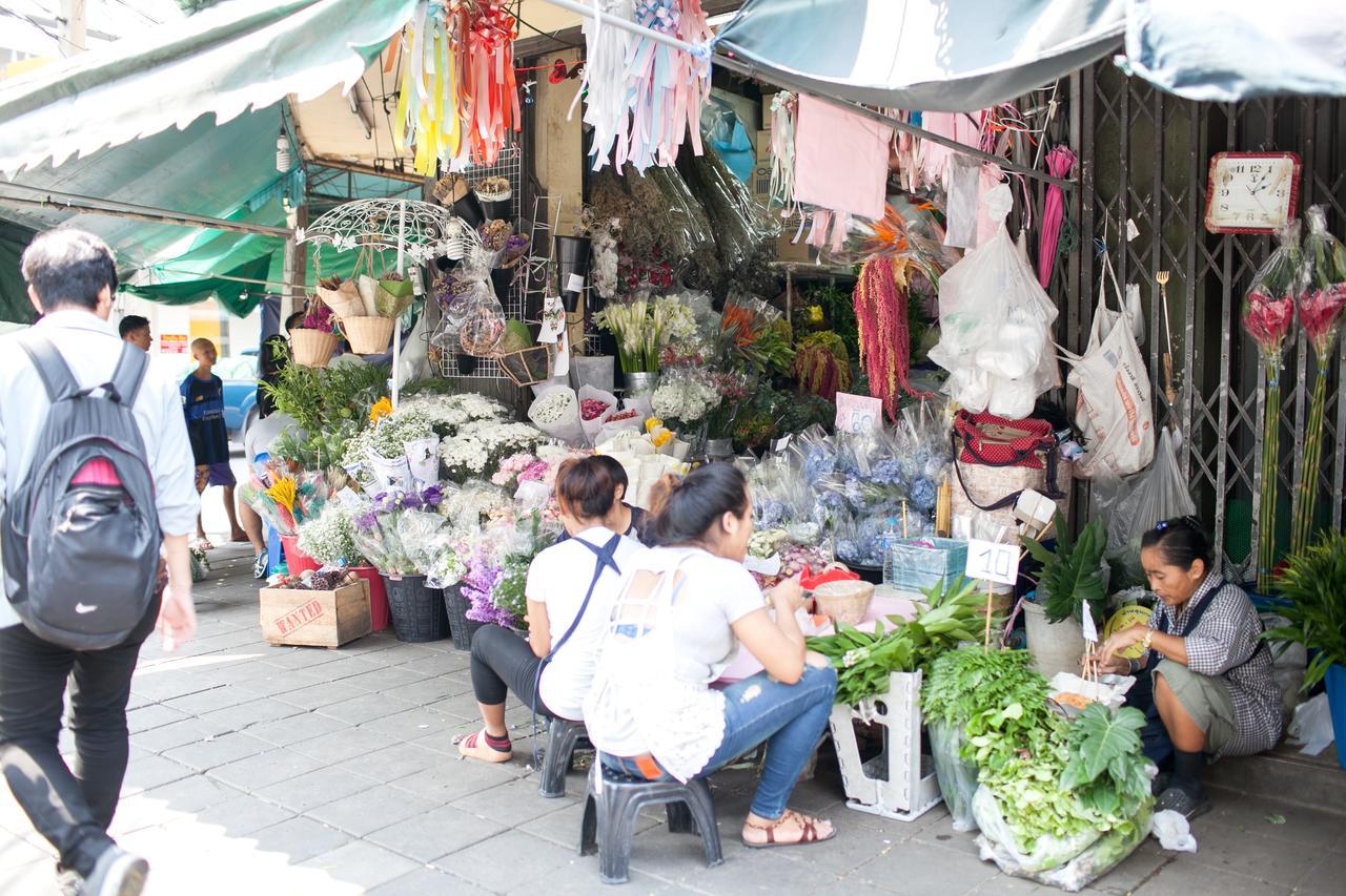 Dilokchan Hostel Female Only Bangkok Exteriör bild